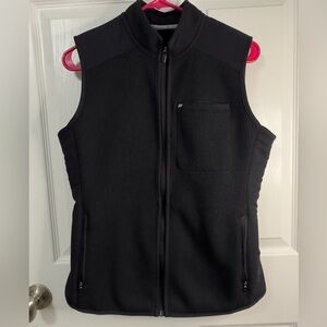 Fabletics Pace Knit Vest